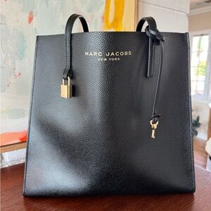 NEW Black Marc Jacobs tote
